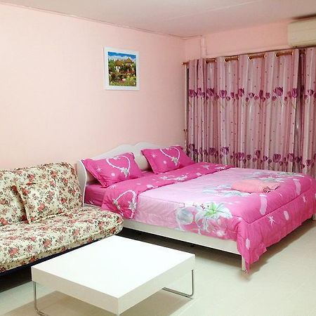Sk Muang Thong Thani Bangkok Zimmer foto