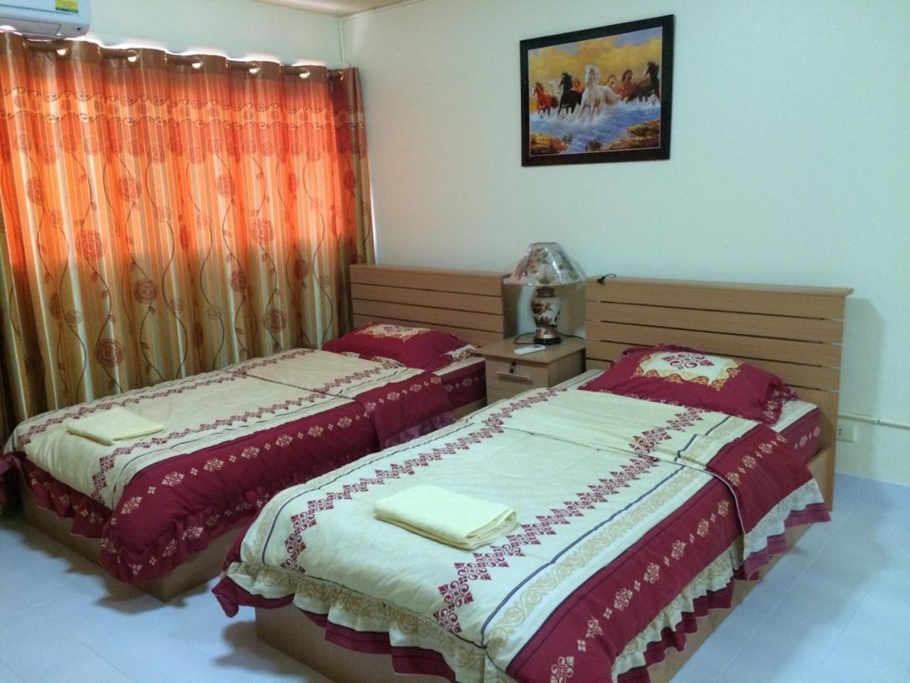Sk Muang Thong Thani Bangkok Zimmer foto